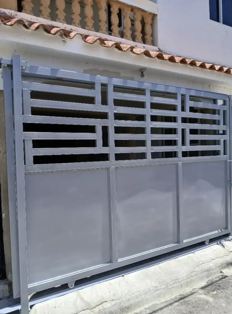 Fabricación de herrería y herrajes — Grupo Industrial RobMat, Zona Este