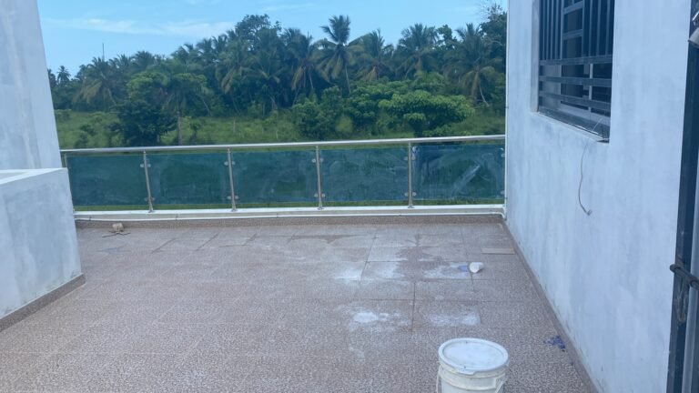 Proyecto de terminaciones e instalación — Grupo Industrial RobMat, Zona Este