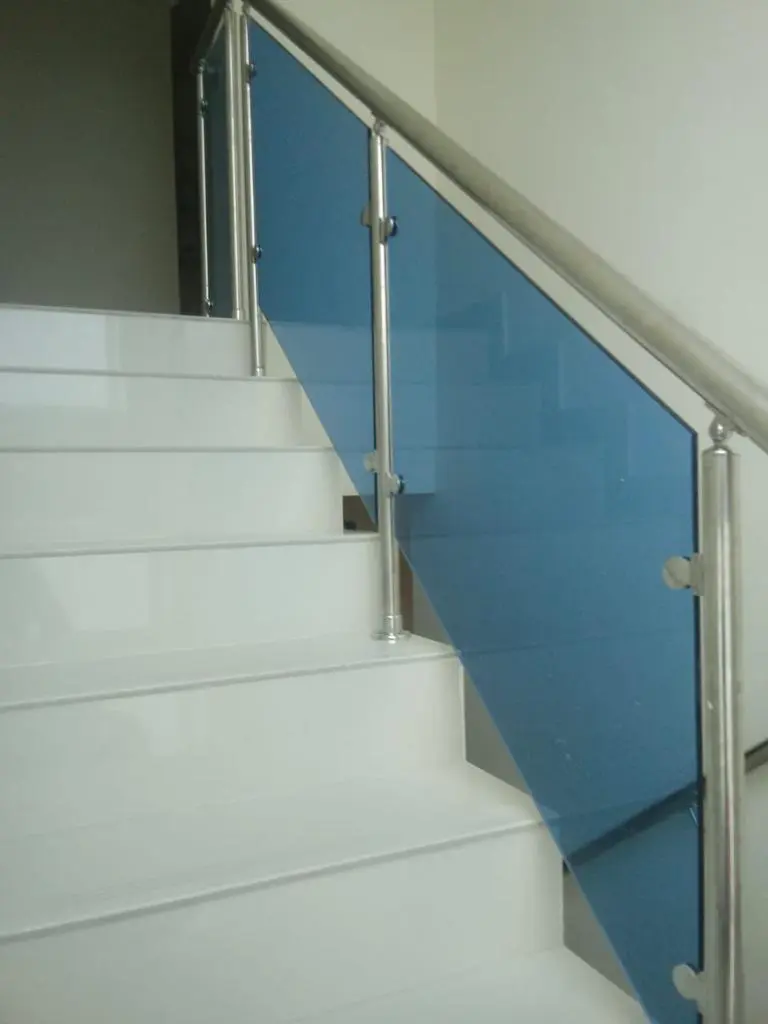 Proyecto de terminaciones e instalación — Grupo Industrial RobMat, Zona Este