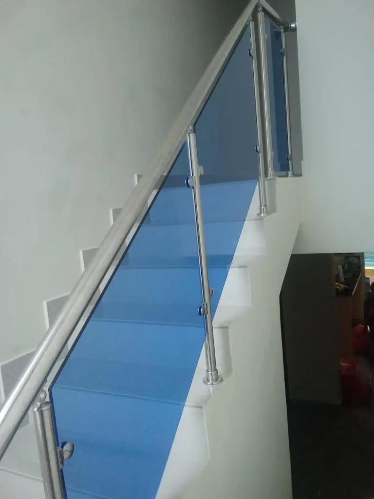 Proyecto de terminaciones e instalación — Grupo Industrial RobMat, Zona Este