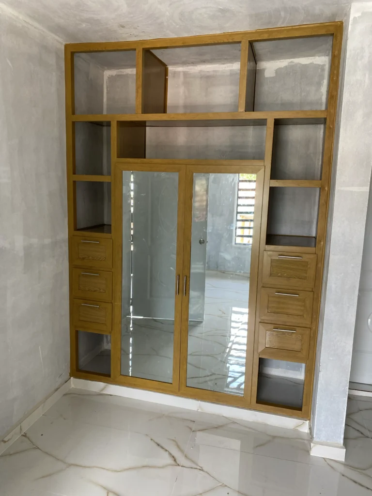 Proyecto de terminaciones e instalación — Grupo Industrial RobMat, Zona Este