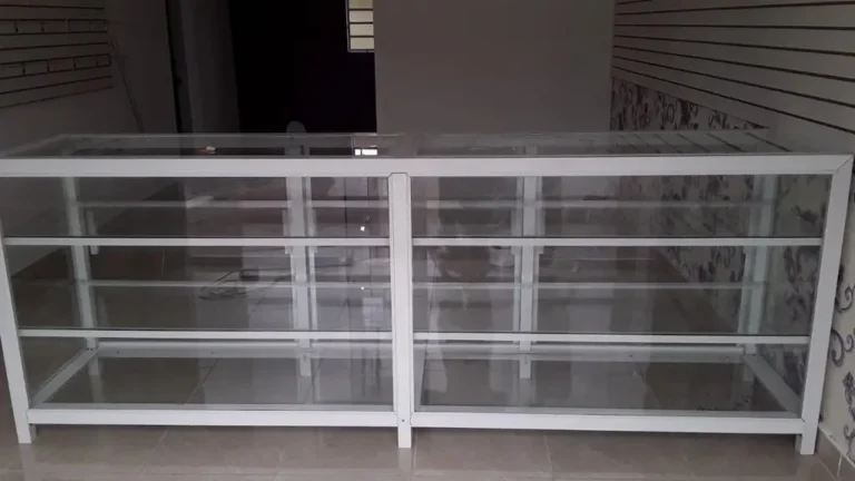 Proyecto de terminaciones e instalación — Grupo Industrial RobMat, Zona Este