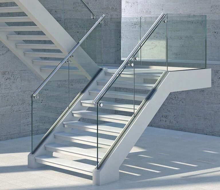 Balcones acero inoxidable y vidrio — Grupo Industrial RobMat, Zona Este