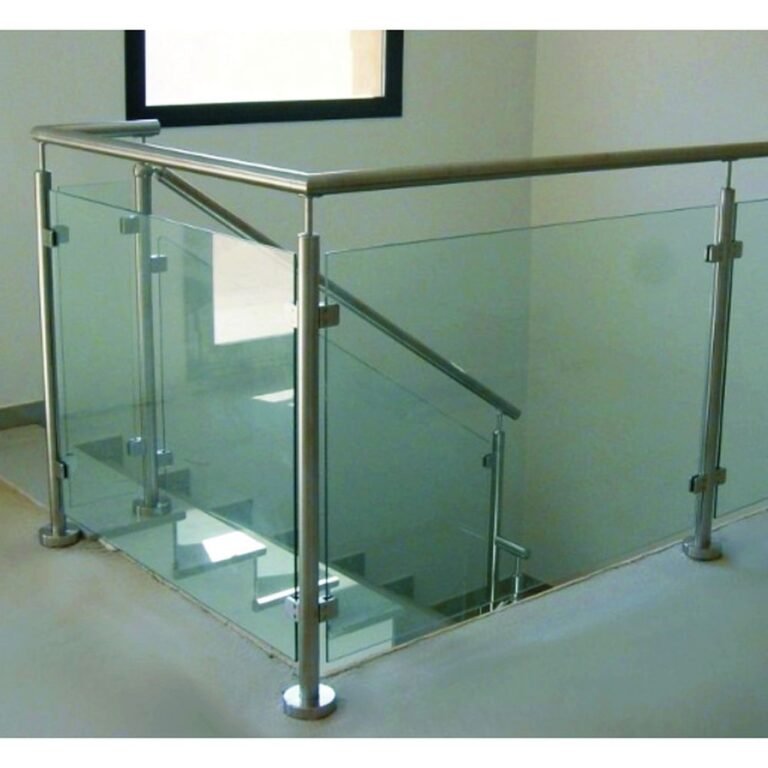 Balcones acero inoxidable y vidrio — Grupo Industrial RobMat, Zona Este