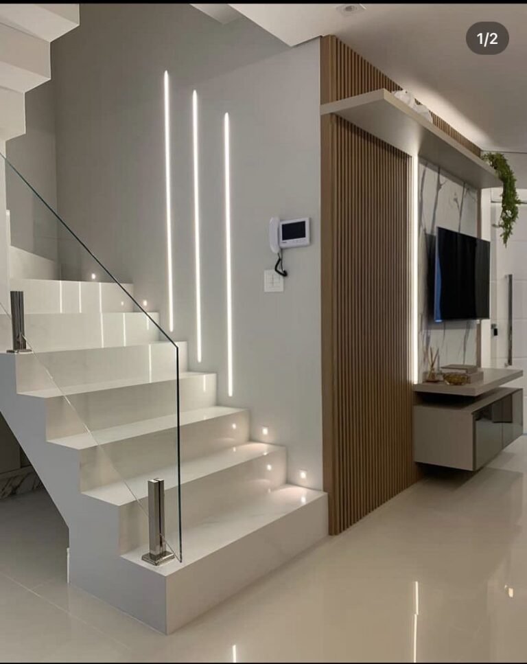 Balcones y barandillas en vidrio templado — Grupo Industrial RobMat, Zona Este