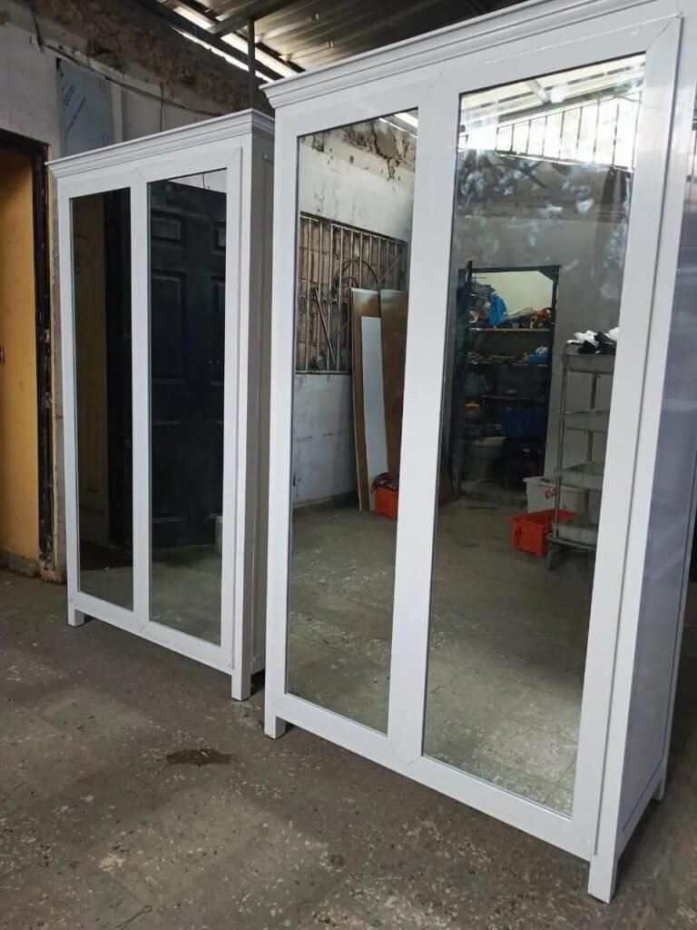 Instalación de closets — Grupo Industrial RobMat, Zona Este