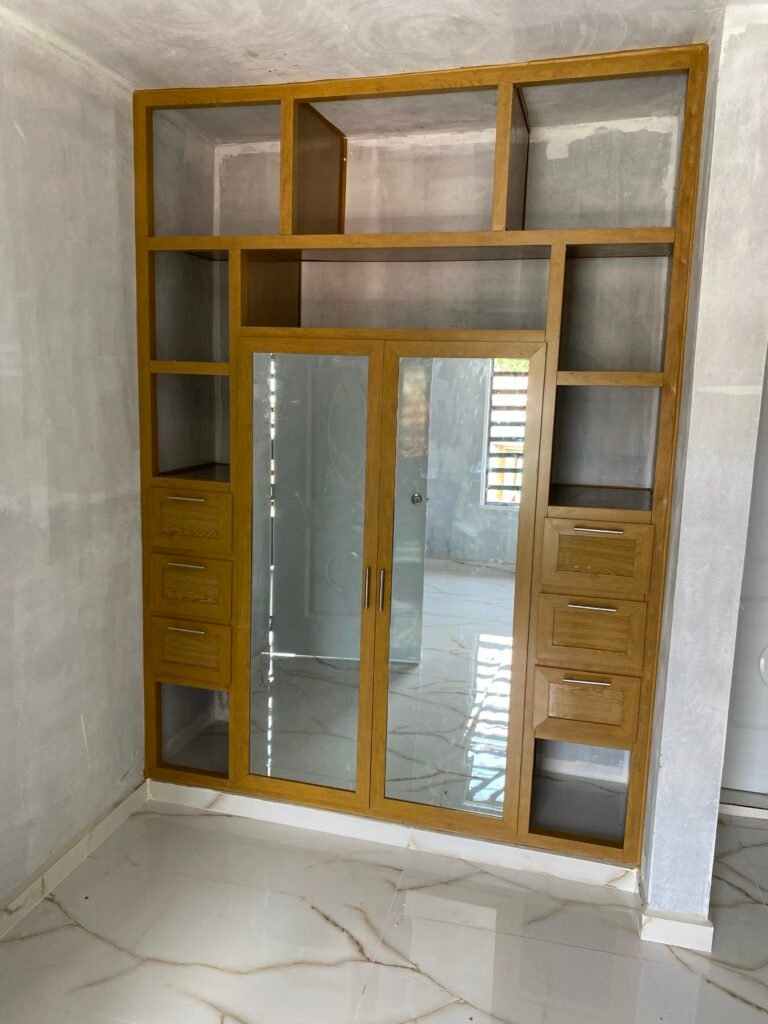 Instalación de closets — Grupo Industrial RobMat, Zona Este