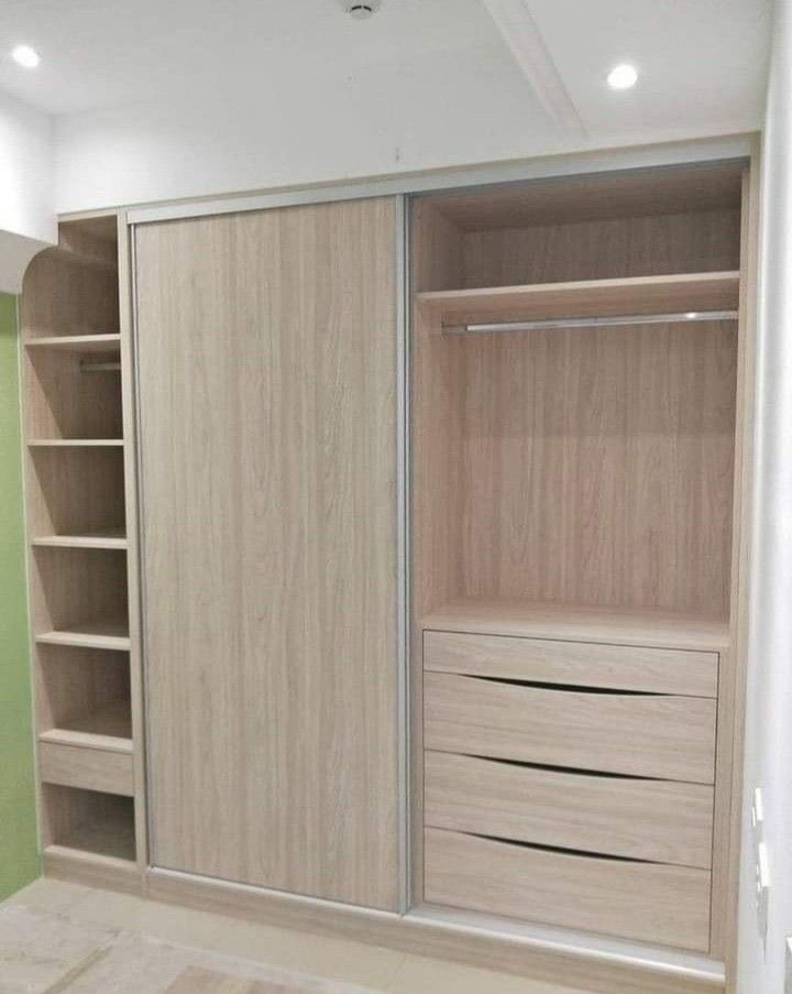 Closets modulares — Grupo Industrial RobMat, Zona Este
