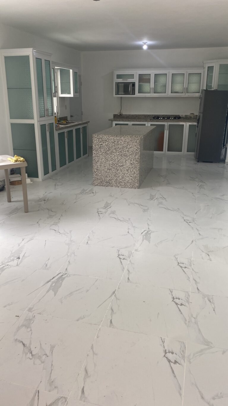 Instalación de cocinas — Grupo Industrial RobMat, Zona Este