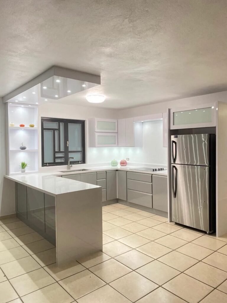 Cocinas integrales — Grupo Industrial RobMat, Zona Este