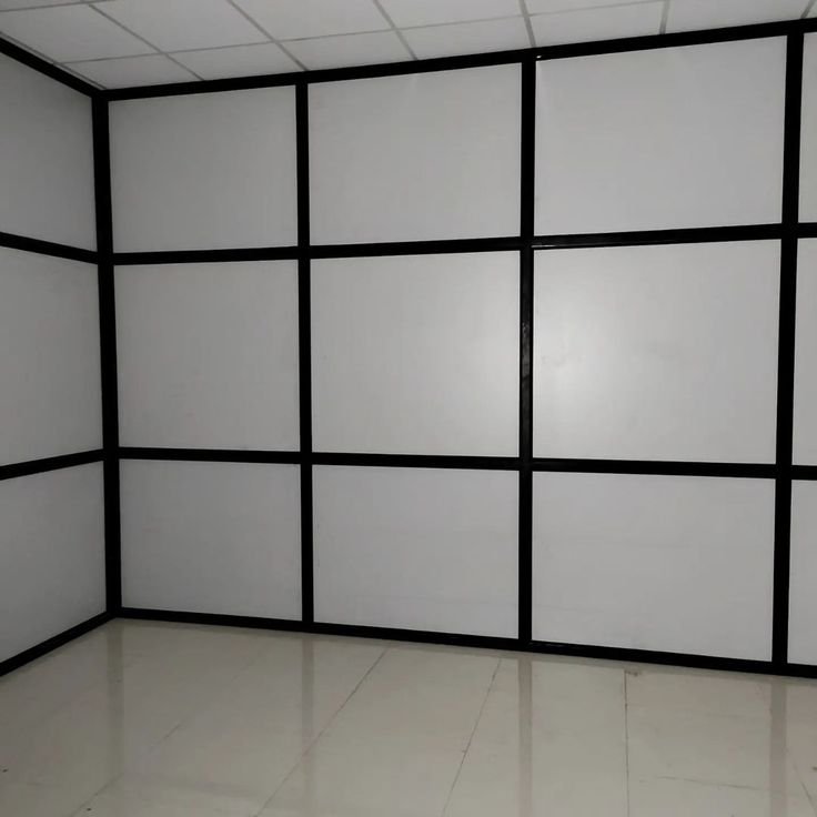 Divisiones comerciales — Grupo Industrial RobMat, Zona Este