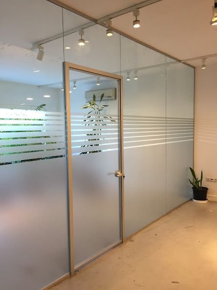 Fachadas comerciales — Grupo Industrial RobMat, Zona Este