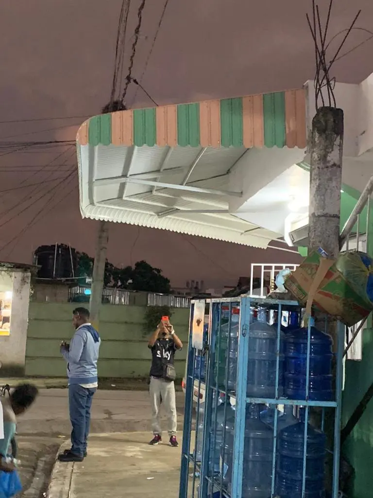 Instalaciones comerciales — Grupo Industrial RobMat, Zona Este