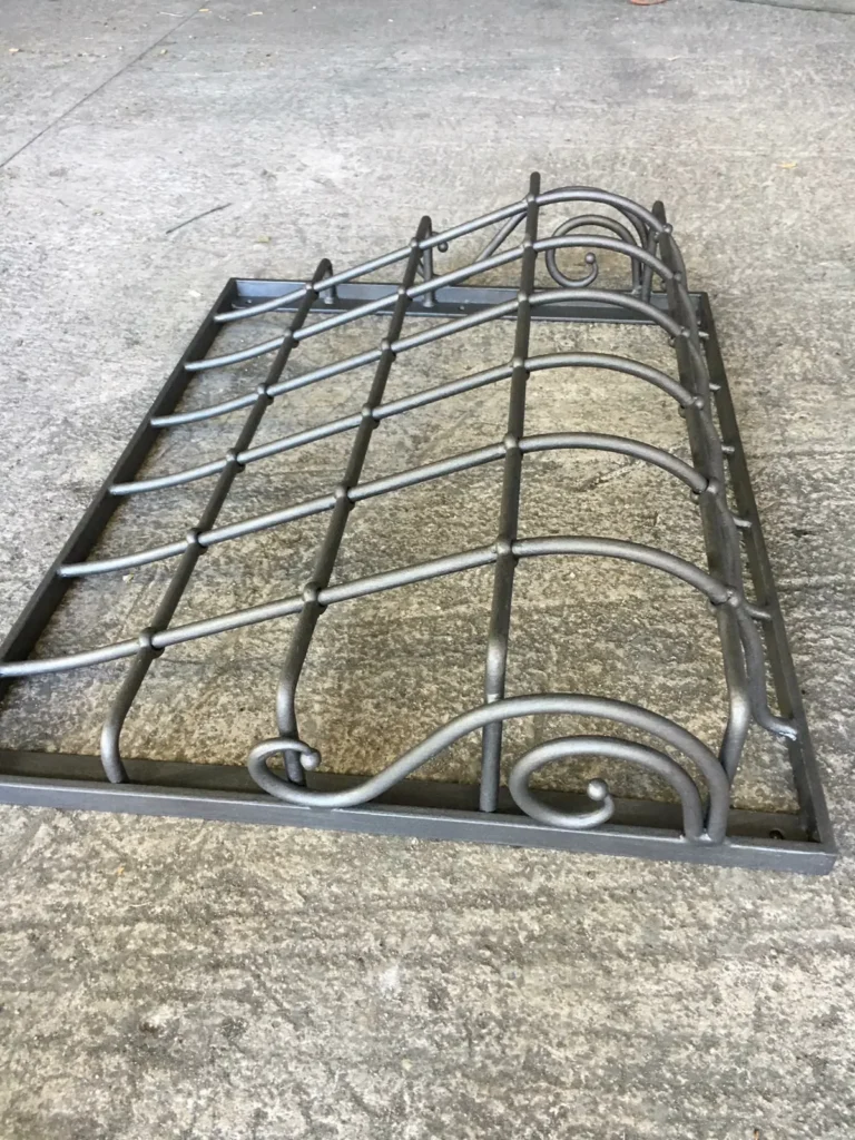 Barandas metálicas — Grupo Industrial RobMat, Zona Este