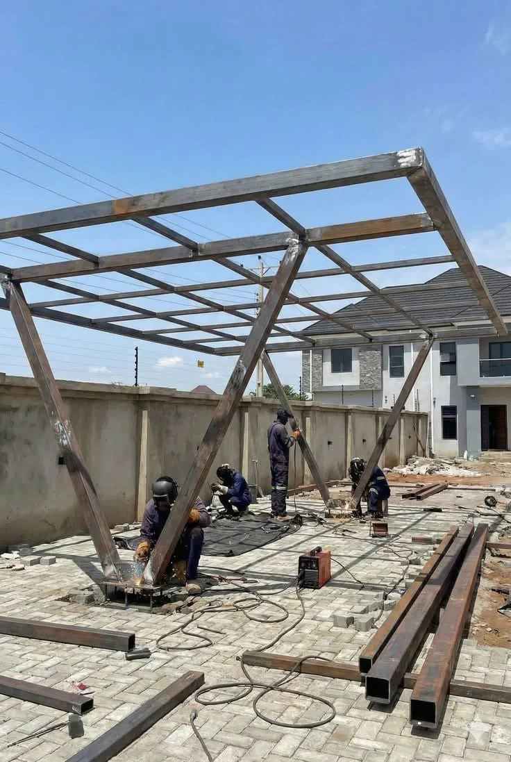 Estructuras metálicas — Grupo Industrial RobMat, Zona Este
