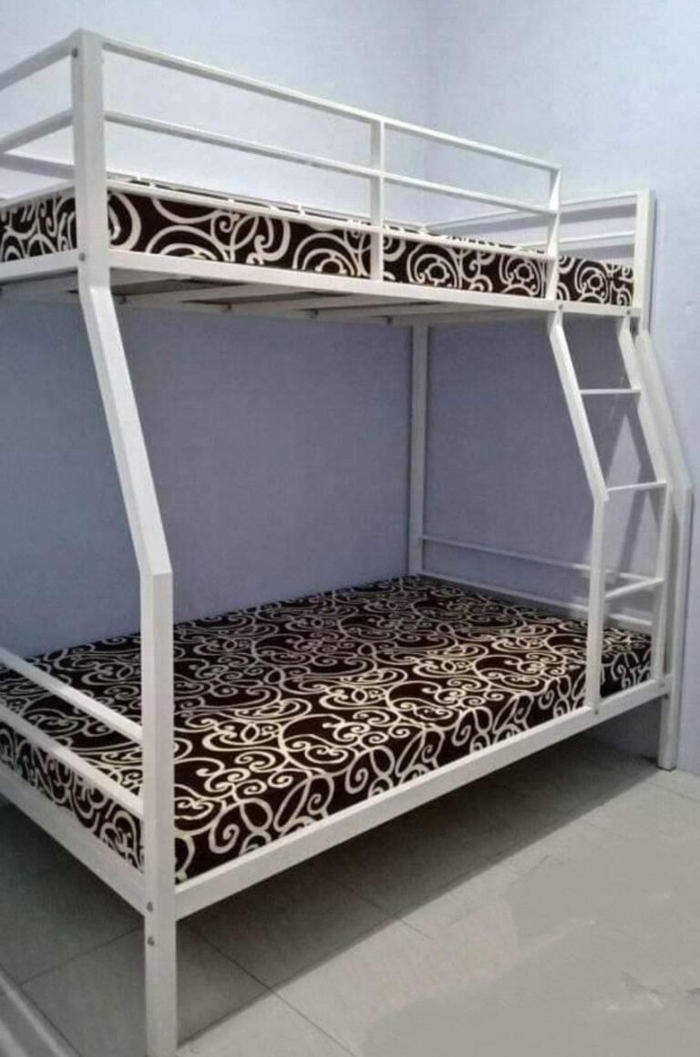 Instalación de herrería — Grupo Industrial RobMat, Zona Este
