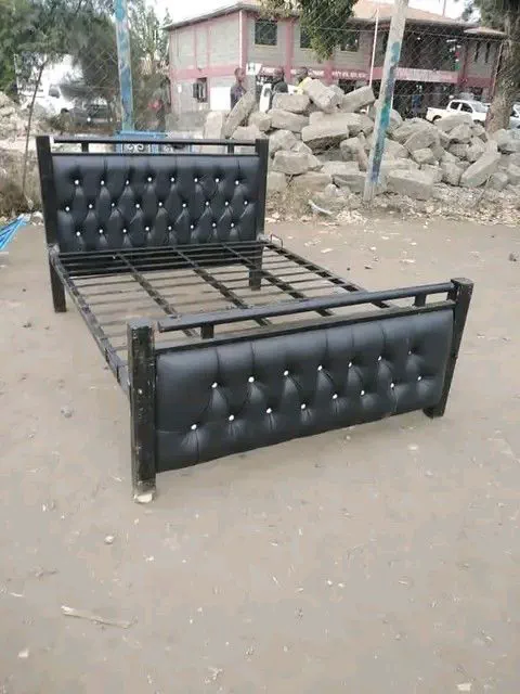 Instalación de herrería — Grupo Industrial RobMat, Zona Este