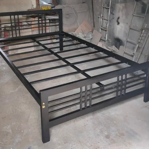 Muebles y utilería en metal — Grupo Industrial RobMat, Zona Este