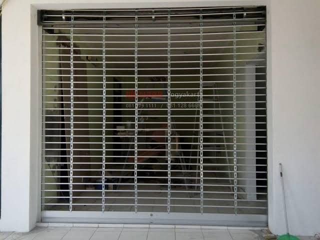 Shutters comerciales — Grupo Industrial RobMat, Zona Este