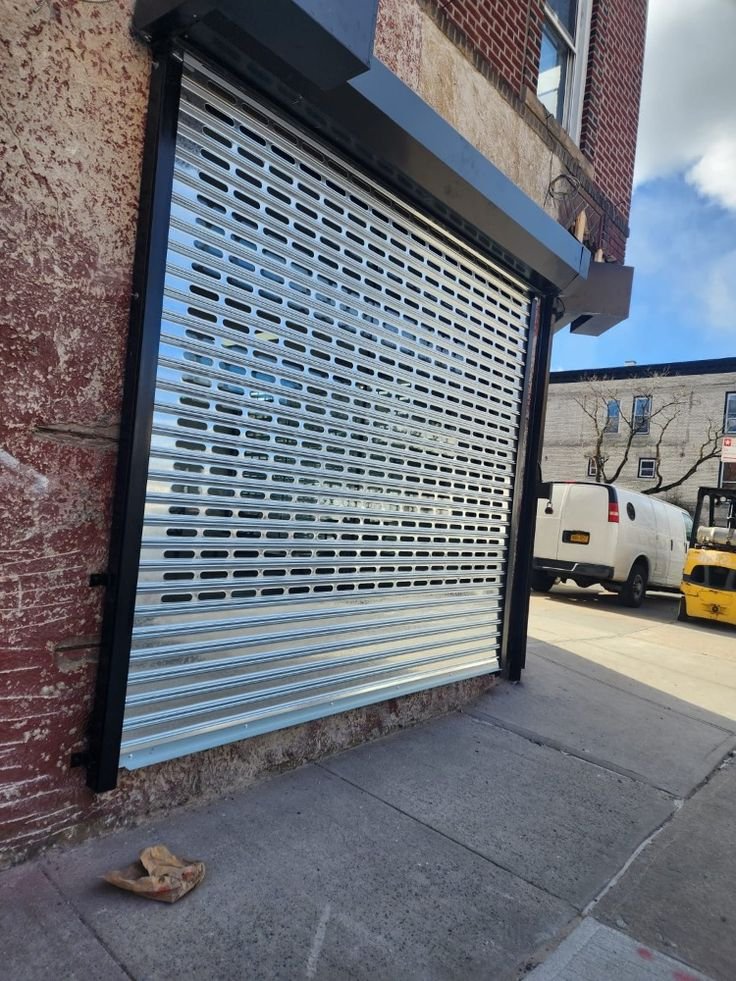 Shutters comerciales — Grupo Industrial RobMat, Zona Este