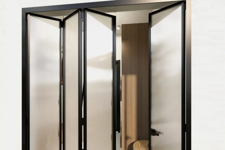 Puertas plegables — Grupo Industrial RobMat, Zona Este