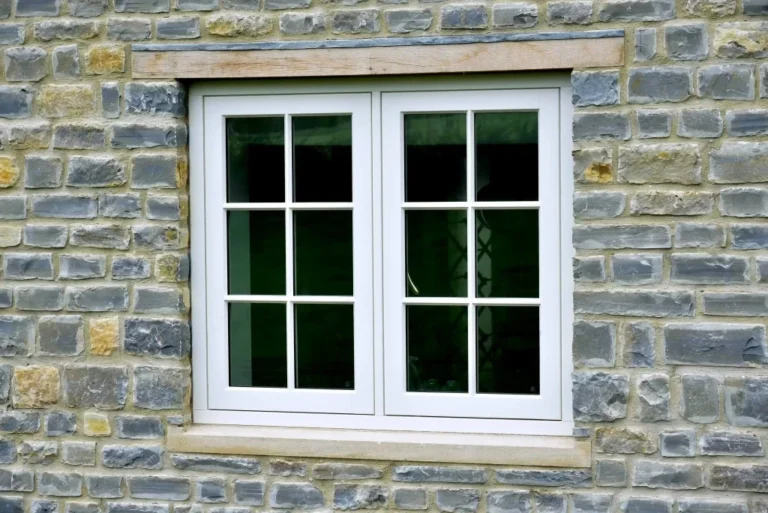 Ventanas abatibles — Grupo Industrial RobMat, Zona Este