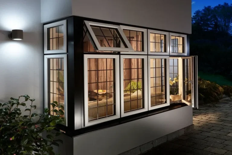 Ventanas abatibles — Grupo Industrial RobMat, Zona Este