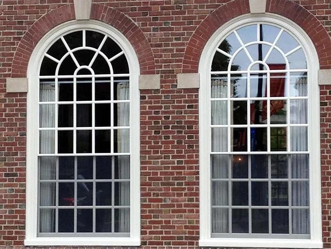 Ventanas colgadas — Grupo Industrial RobMat, Zona Este
