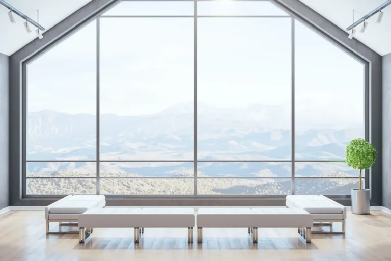 Ventanas panorámicas — Grupo Industrial RobMat, Zona Este