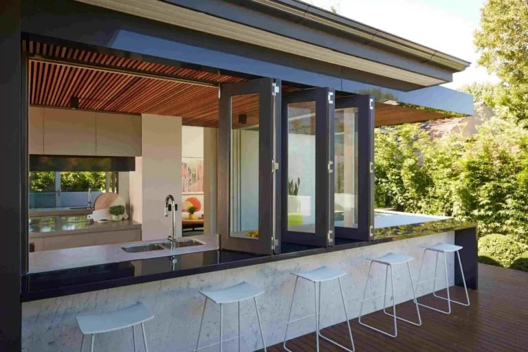 Ventanas plegables — Grupo Industrial RobMat, Zona Este